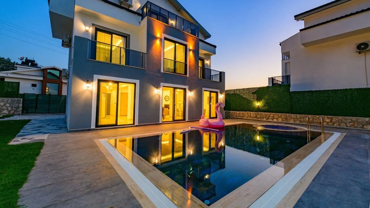 Atlantis - 4 Bedroom Holiday Villa In Hisaronu 厄吕代尼兹 土耳其