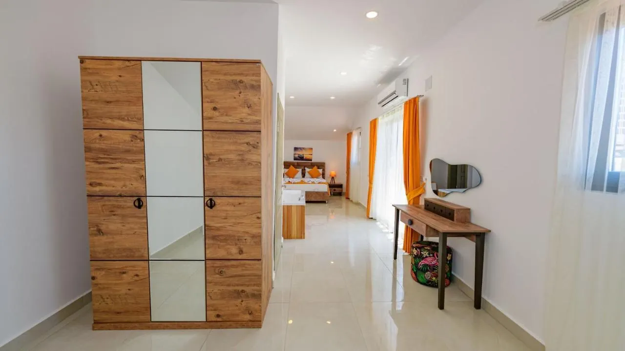 Atlantis - 4 Bedroom Holiday Villa In Hisaronu 厄吕代尼兹