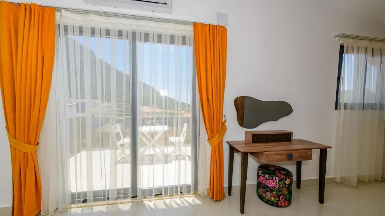 Atlantis - 4 Bedroom Holiday Villa In Hisaronu 厄吕代尼兹