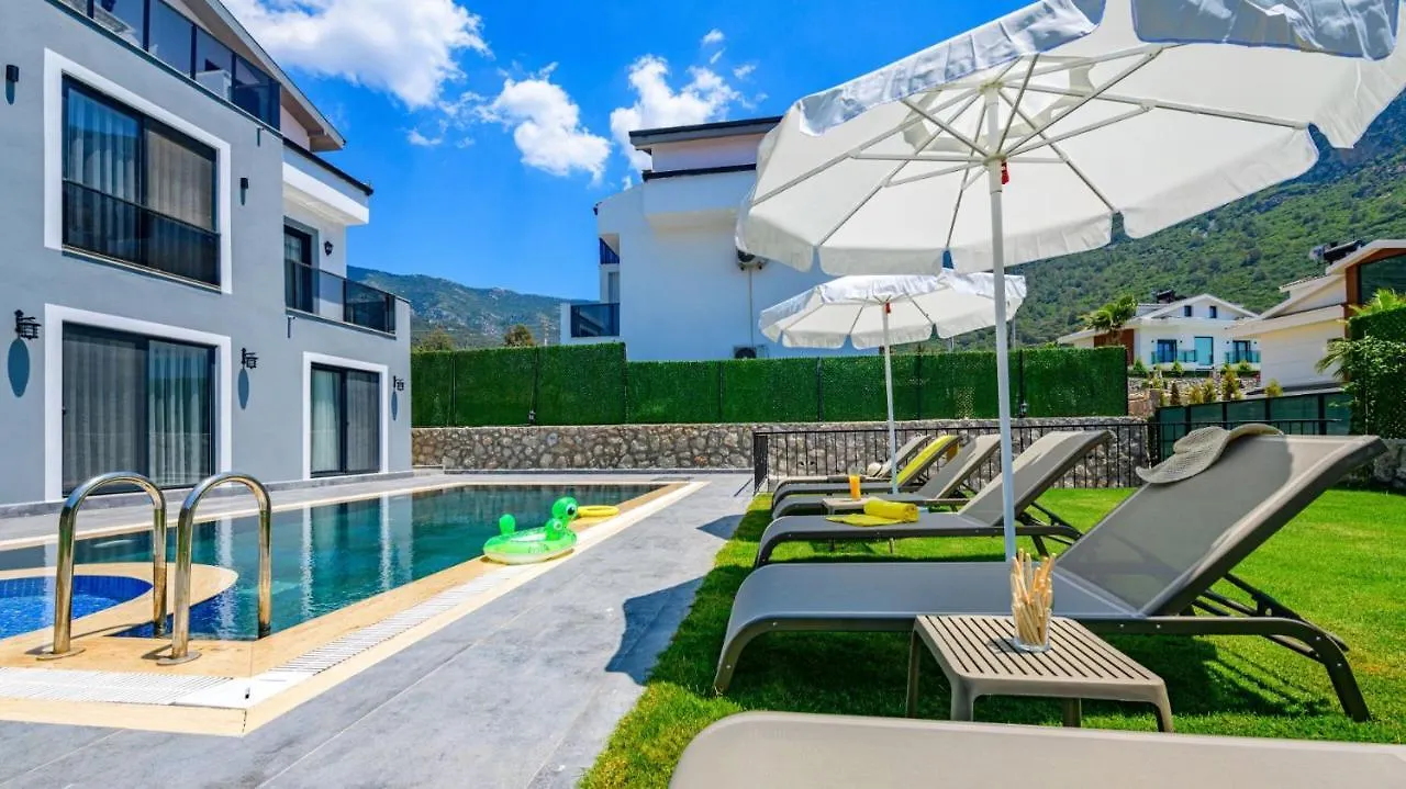 Atlantis - 4 Bedroom Holiday Villa In Hisaronu 厄吕代尼兹